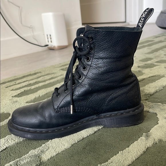 Dr. Martens 1460 Pascal Mono Lace-up // Women’s Size 9 - Picture 6 of 7